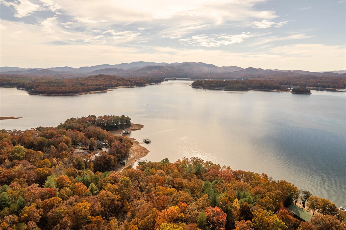 Gorgeous lake views that showcase the beauty and tranquility of the area.