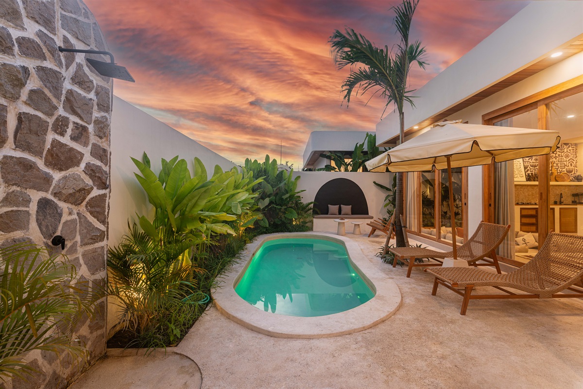 Pool area