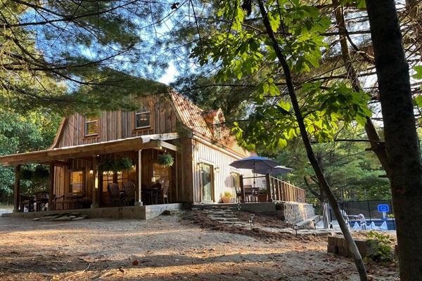 12x 26 front porch, with table seating for 8