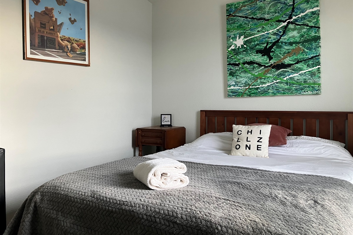 3rd bedroom, aka "Junior"