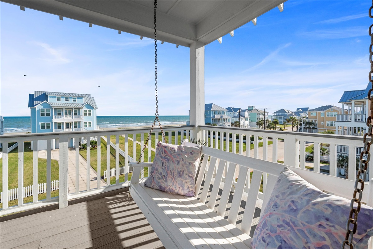 644ddf56a3df48a799b778eb27a39d11 Large | Beachhouse | Texas | TX | Vacation Homes | Galveston | Crystal Beach | Kokomo | Breezy Days | Beachfront Elegance | Sunrise Serenity | Southern Sands Property Management, LLC