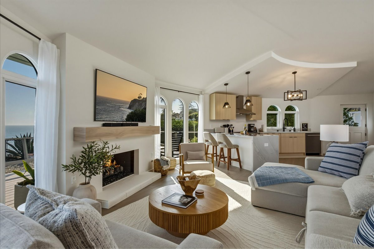 Gas fireplace and frame SmartTV