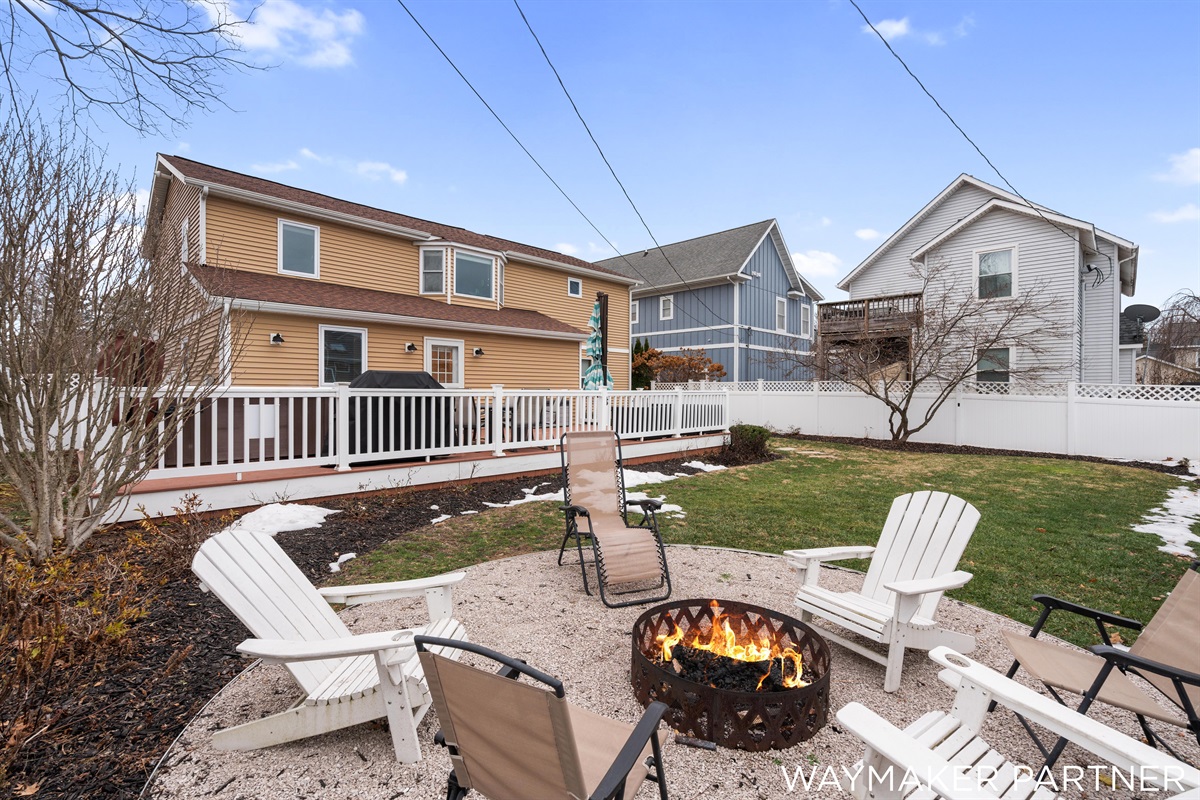 Enjoy the fire pit and s'mores in the evening.