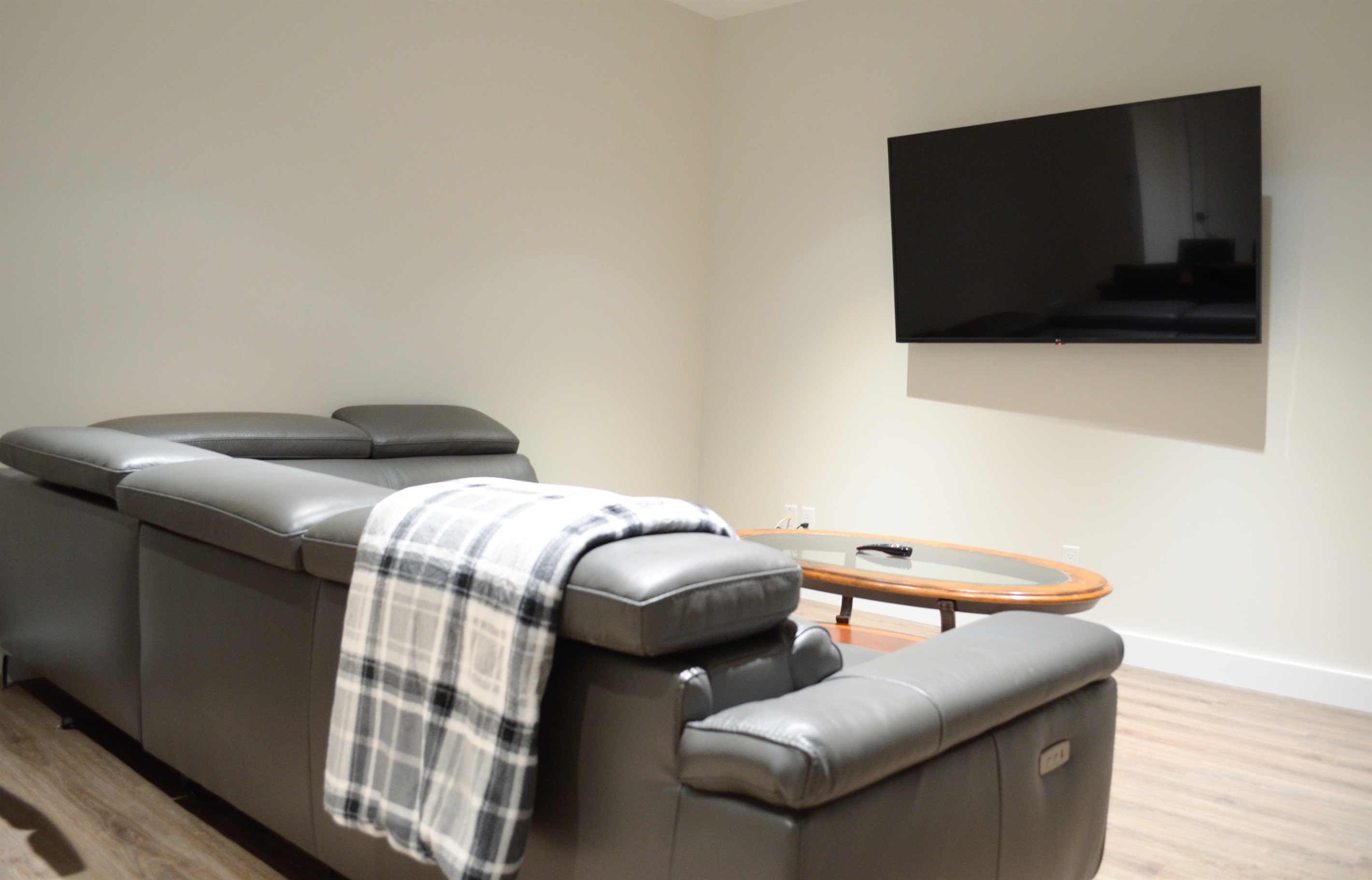 Large screen smart TV