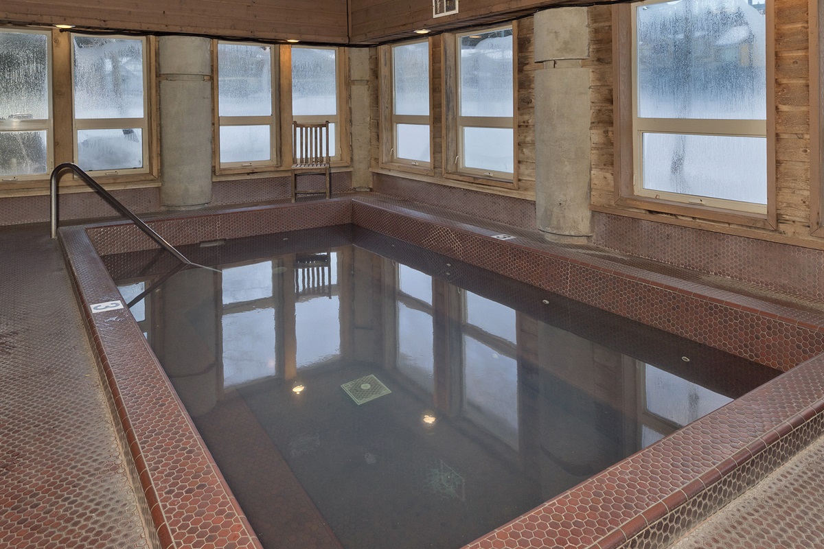 Optional Addon: Snowcreek Athletic Club Passes including Hot Tub