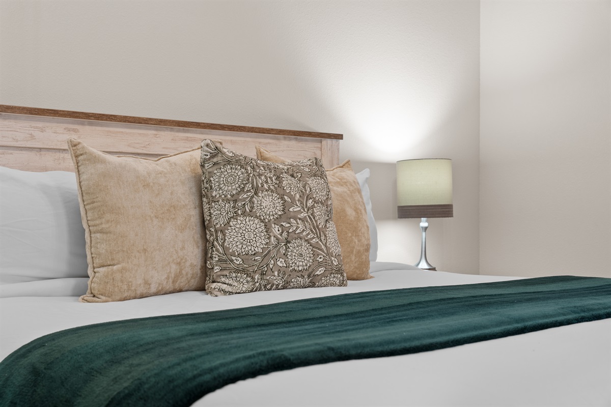 King bedroom #4 with ensuite bathroom