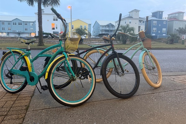 Cruiser bikes available 