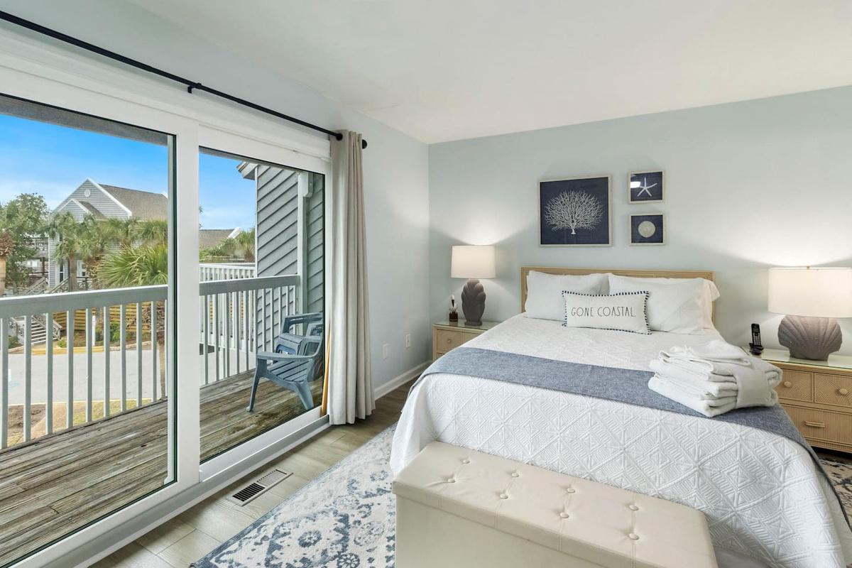 Step onto your own private deck off Queen Suite One and watch the turtle pond catch the morning light.