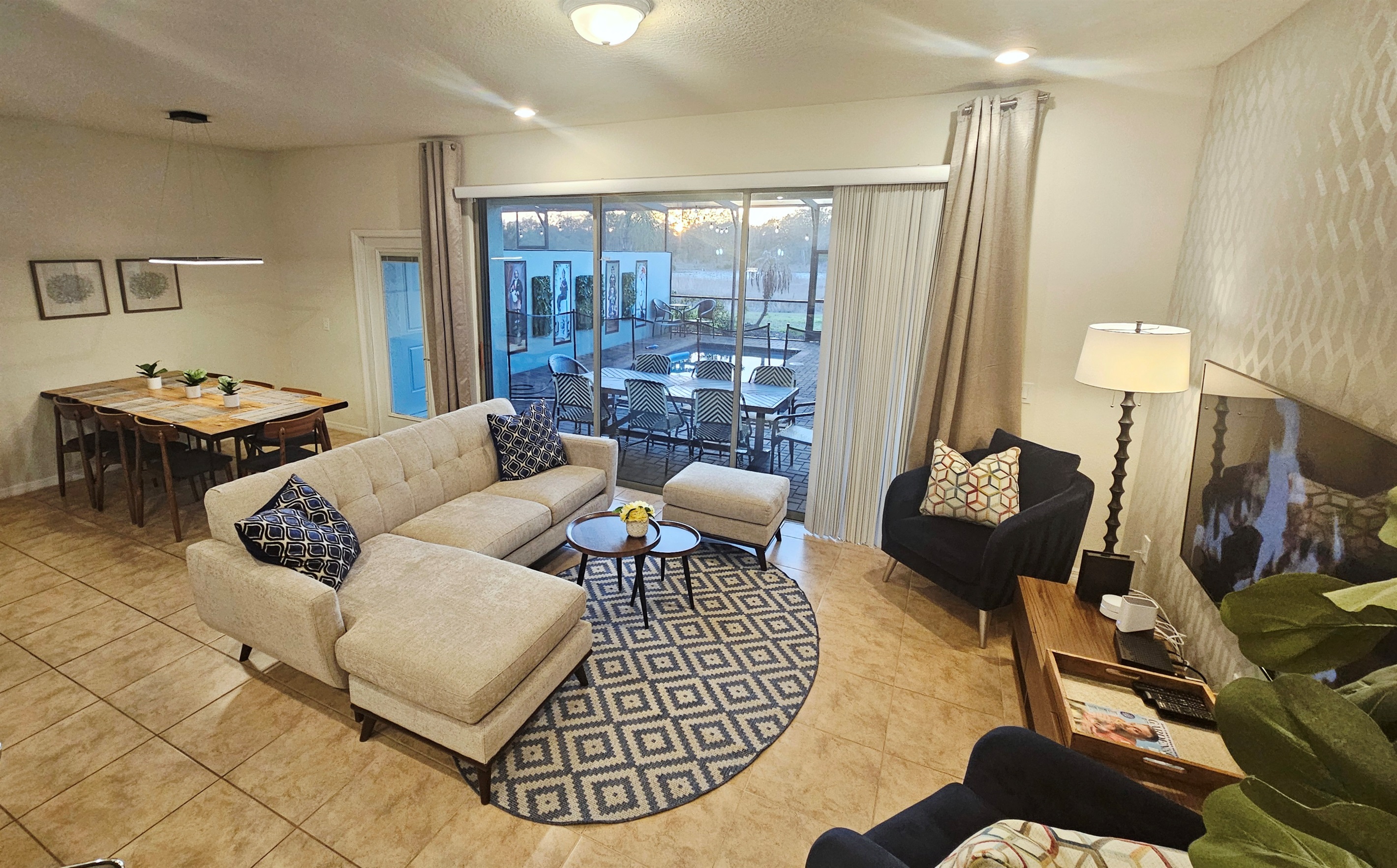 Living Area w/Comfortable Seating, Large Flat Screen TV and Pool View/Access
