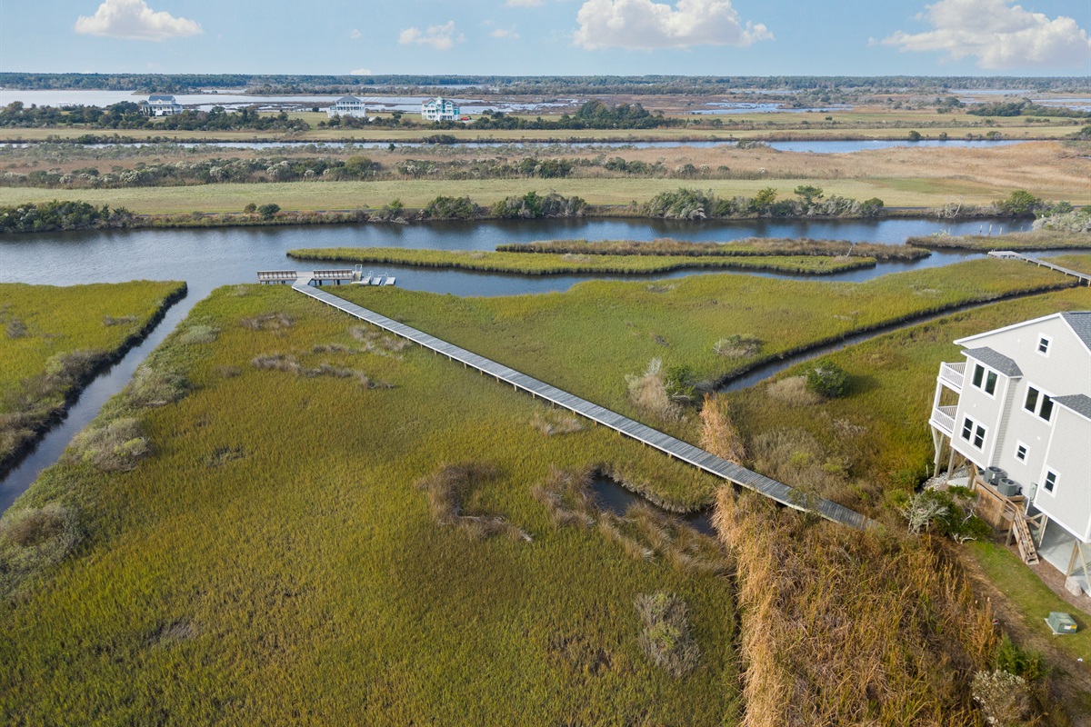 Serene waterway perfect for sunsets and quiet moments