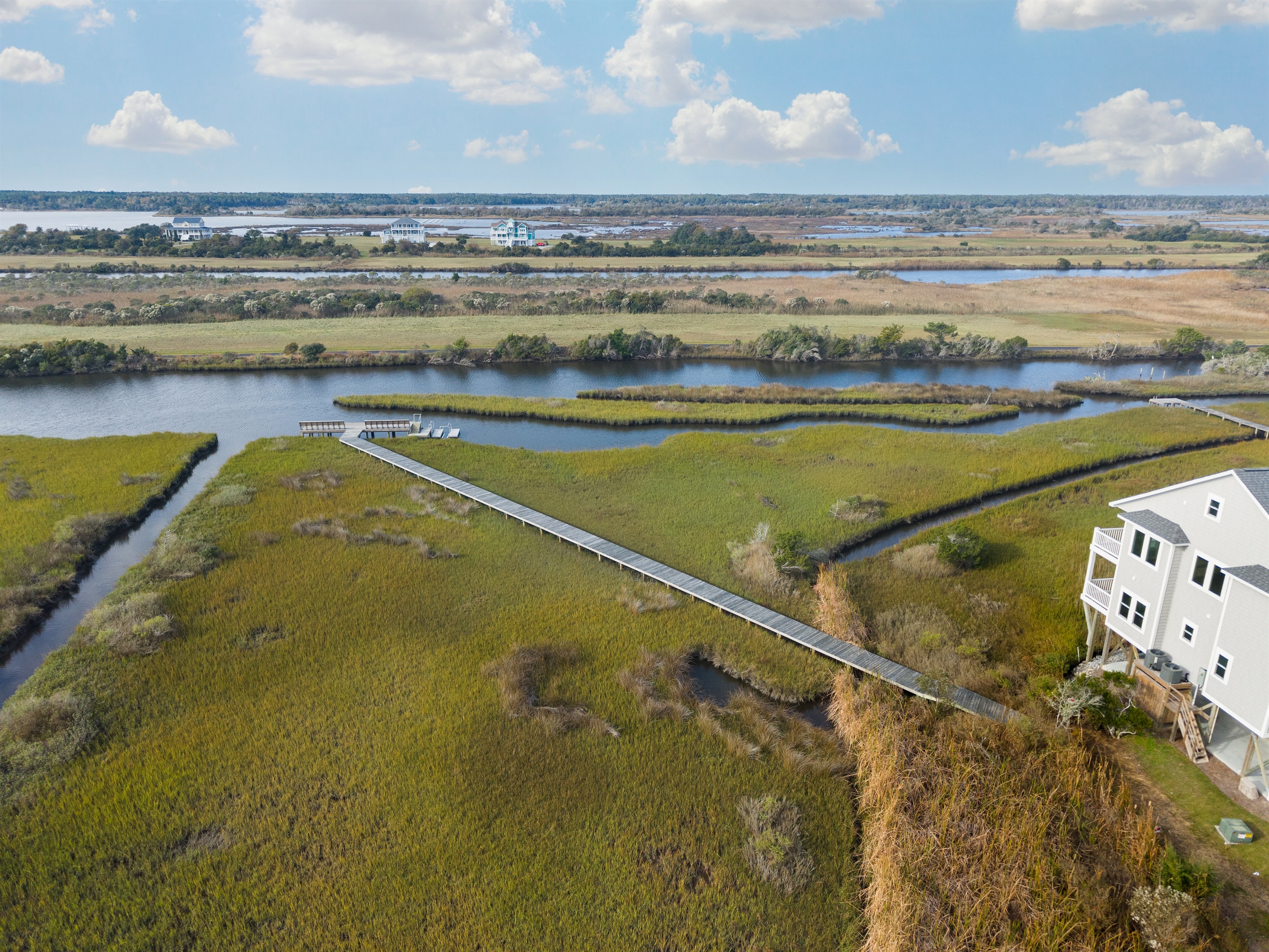Serene waterway perfect for sunsets and quiet moments