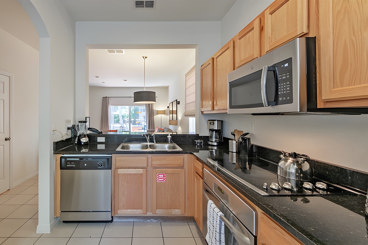 You have everything you need to prepare a home made meal here!