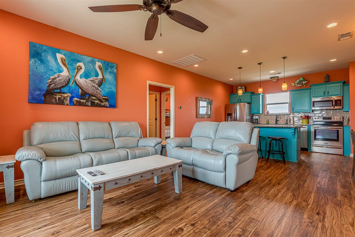 64d188744461465a84670b0e4c9c07c5 Large | Beachhouse | Texas | TX | Vacation Homes | Galveston | Crystal Beach | Kokomo | Breezy Days | Beachfront Elegance | Sunrise Serenity | Southern Sands Property Management, LLC