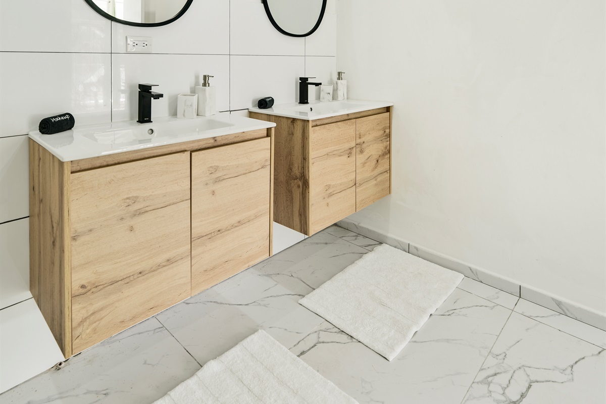 Modern Bathroom with Spacious Double Vanity & Marble Counters