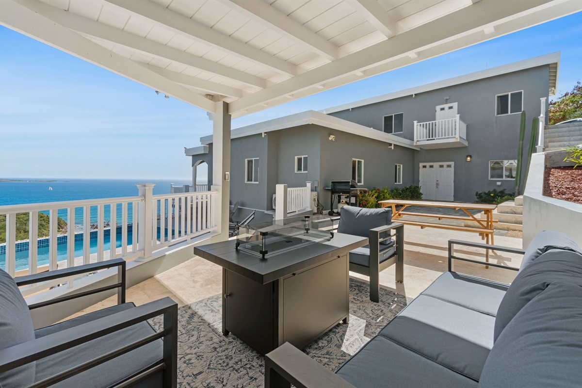 Spacious covered area for evening chats and sunset drinks.