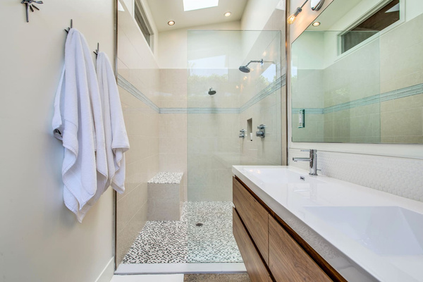 En suite bath