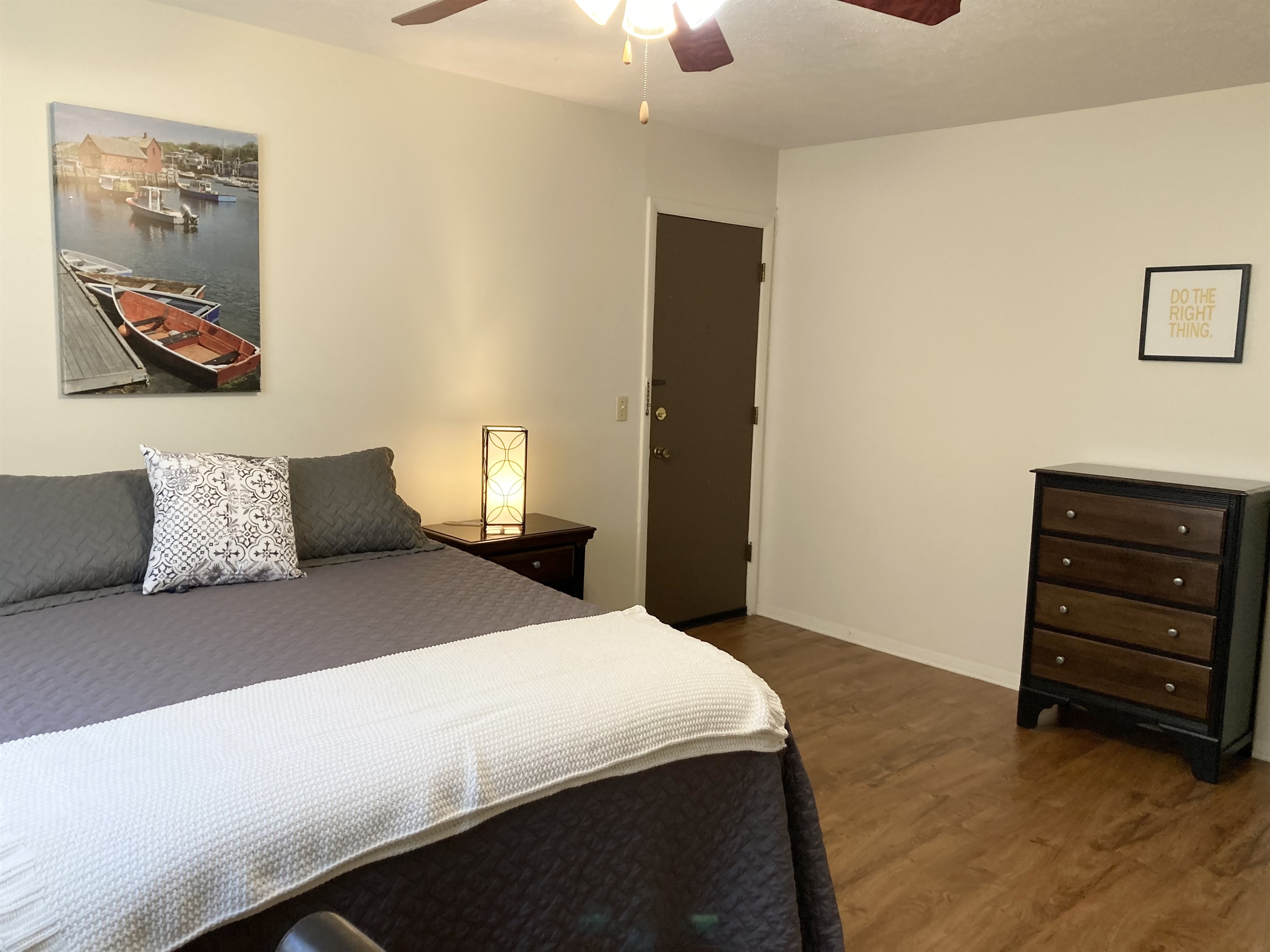 Queen Bed