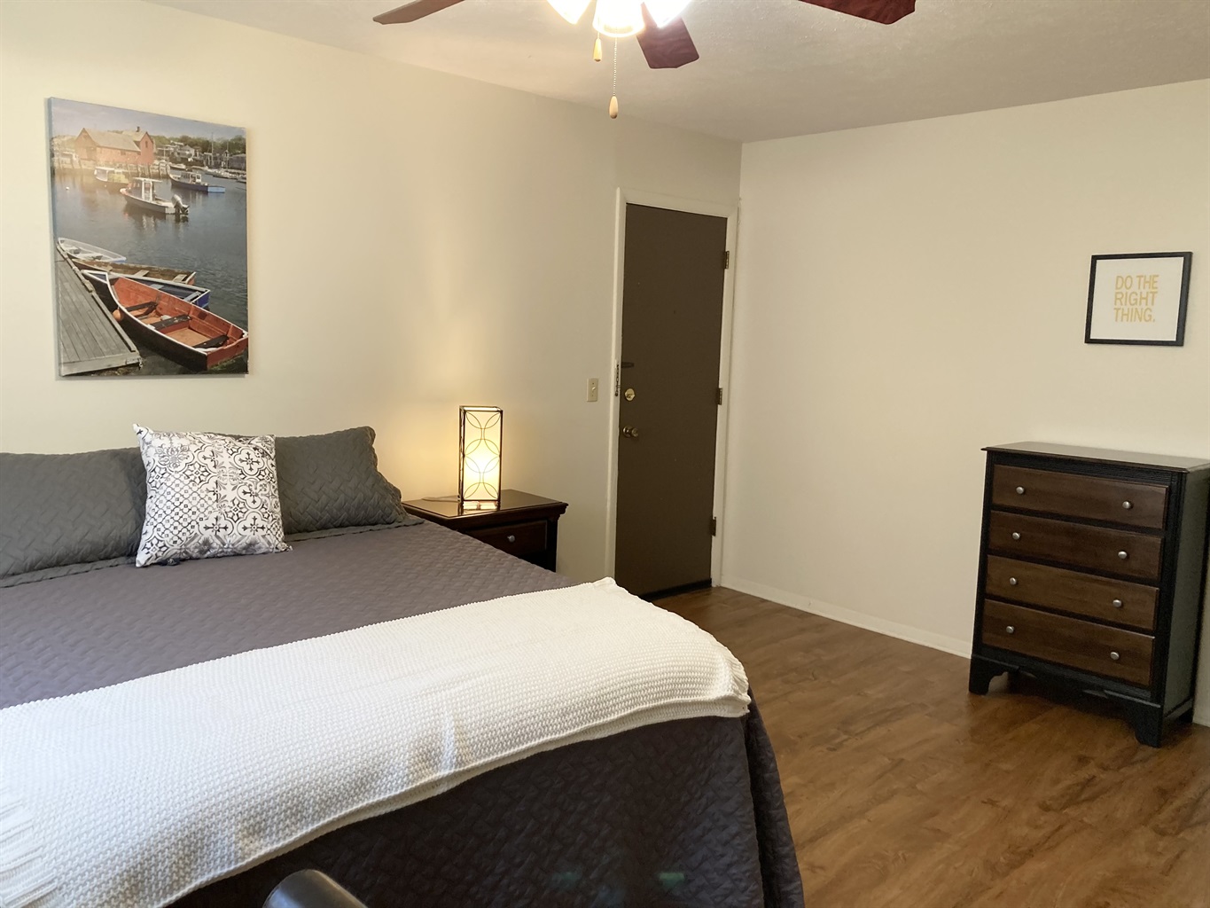 Queen Bed