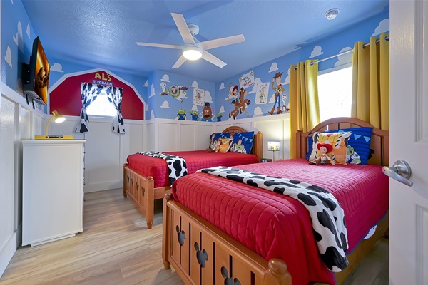 Toy Story magic! Fun twin room where kids dream with Woody & Buzz.