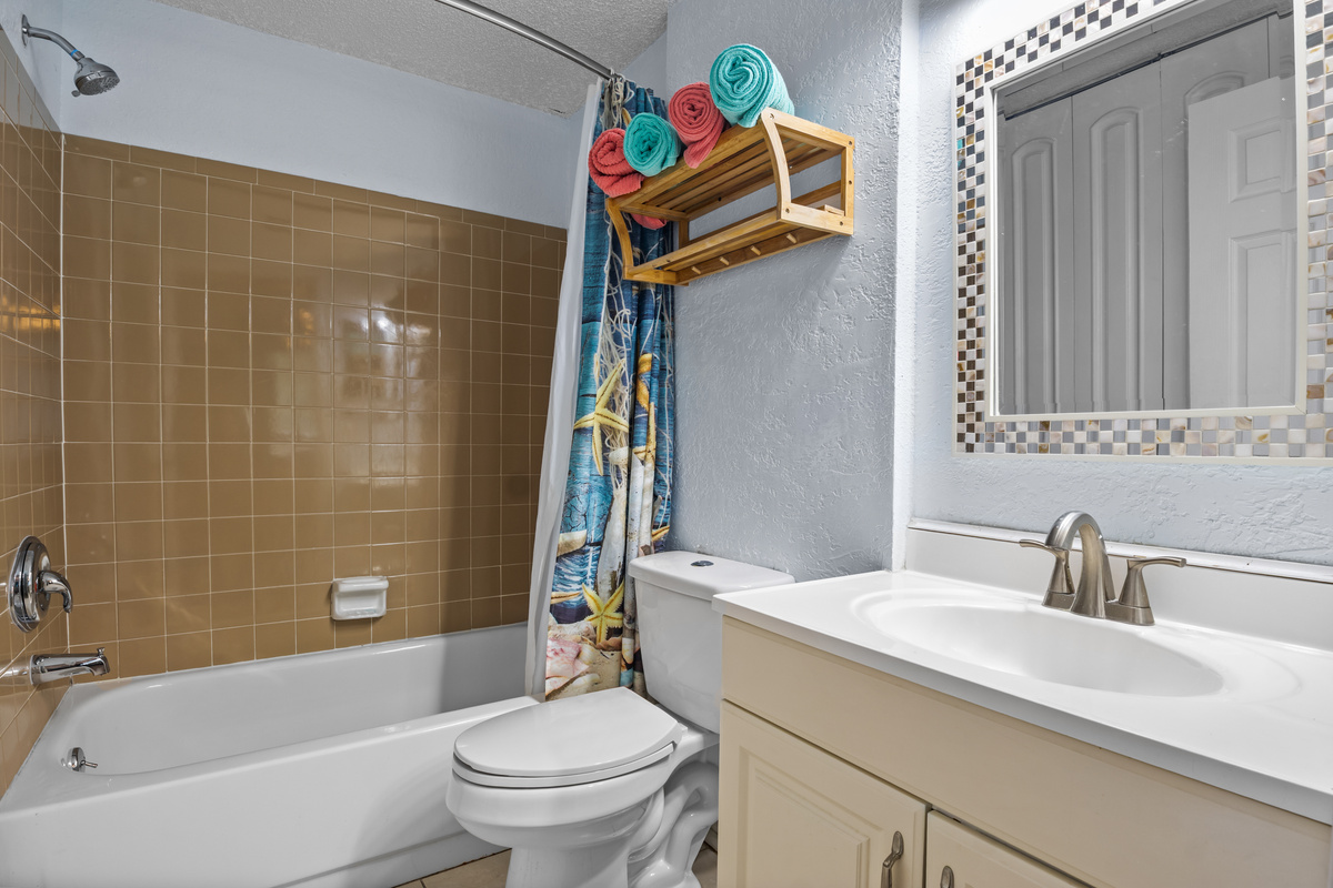 Bathroom 1 connects to bedroom 1.