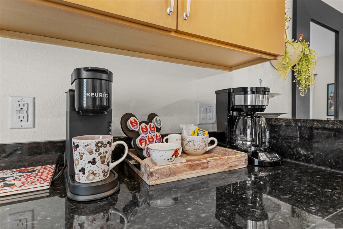 Coffee station with drip coffee maker and Keurig for flexible morning routines