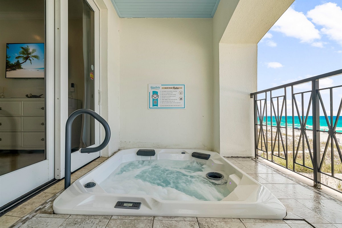 POOLS: Private, Heated Hot Tub on 1st Floor Patio + Large, Community Pool (0.1 miles away, heated seasonally)