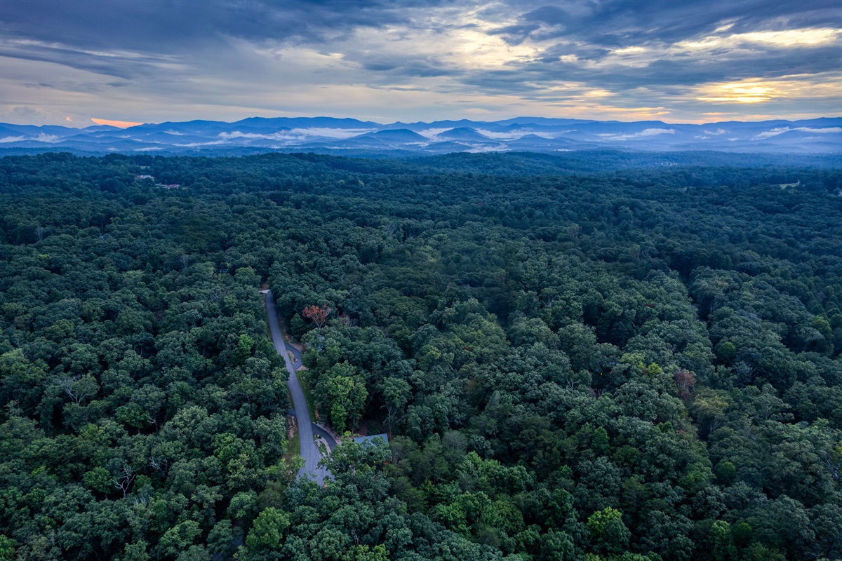 Our cabin offers easy access to Blue Ridge and area activities, and also provides a relaxing escape in the trees.  The roads are all paved to get to the cabin.