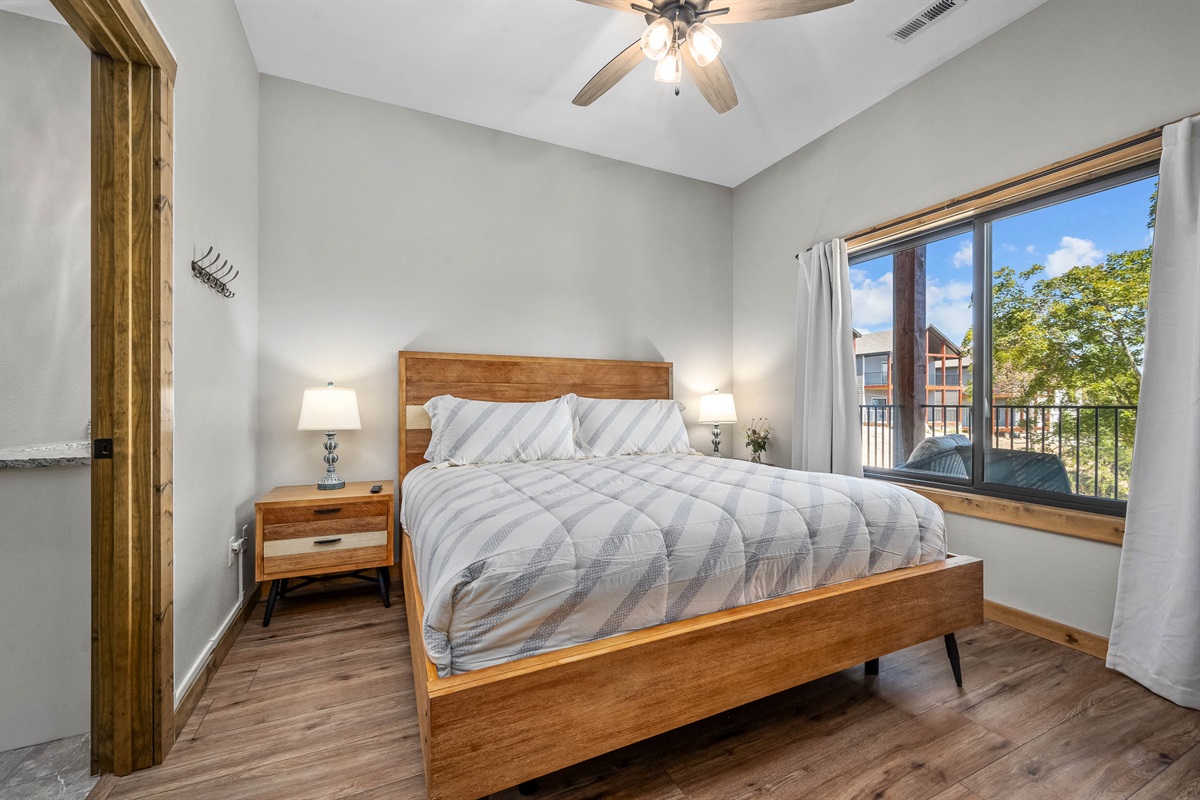 Lower level King bedroom #4 with Jack and Jill bathroom