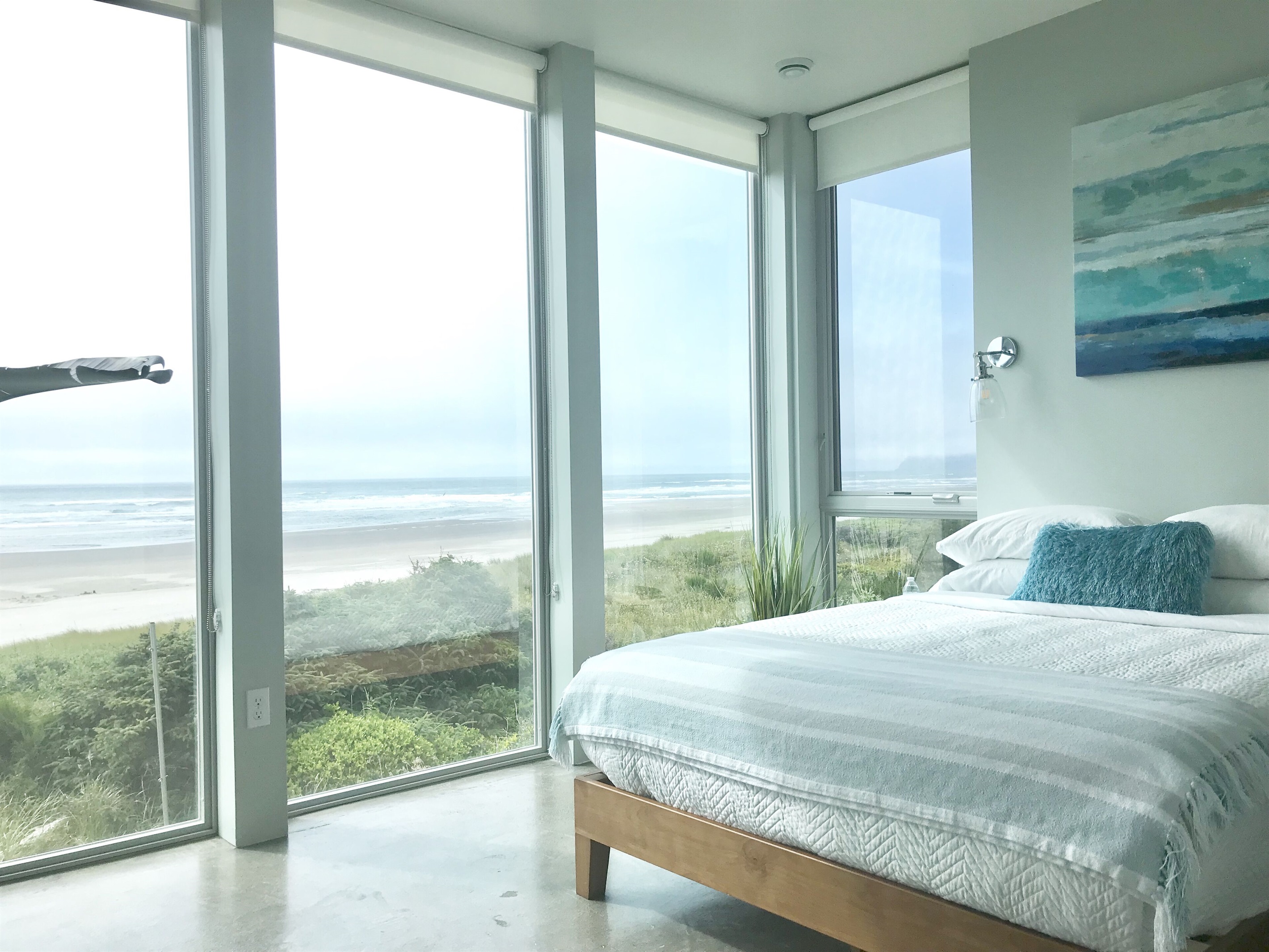 Ocean & Cape Lookout Views from NW Master bedroom with full bath, 4K smart TV