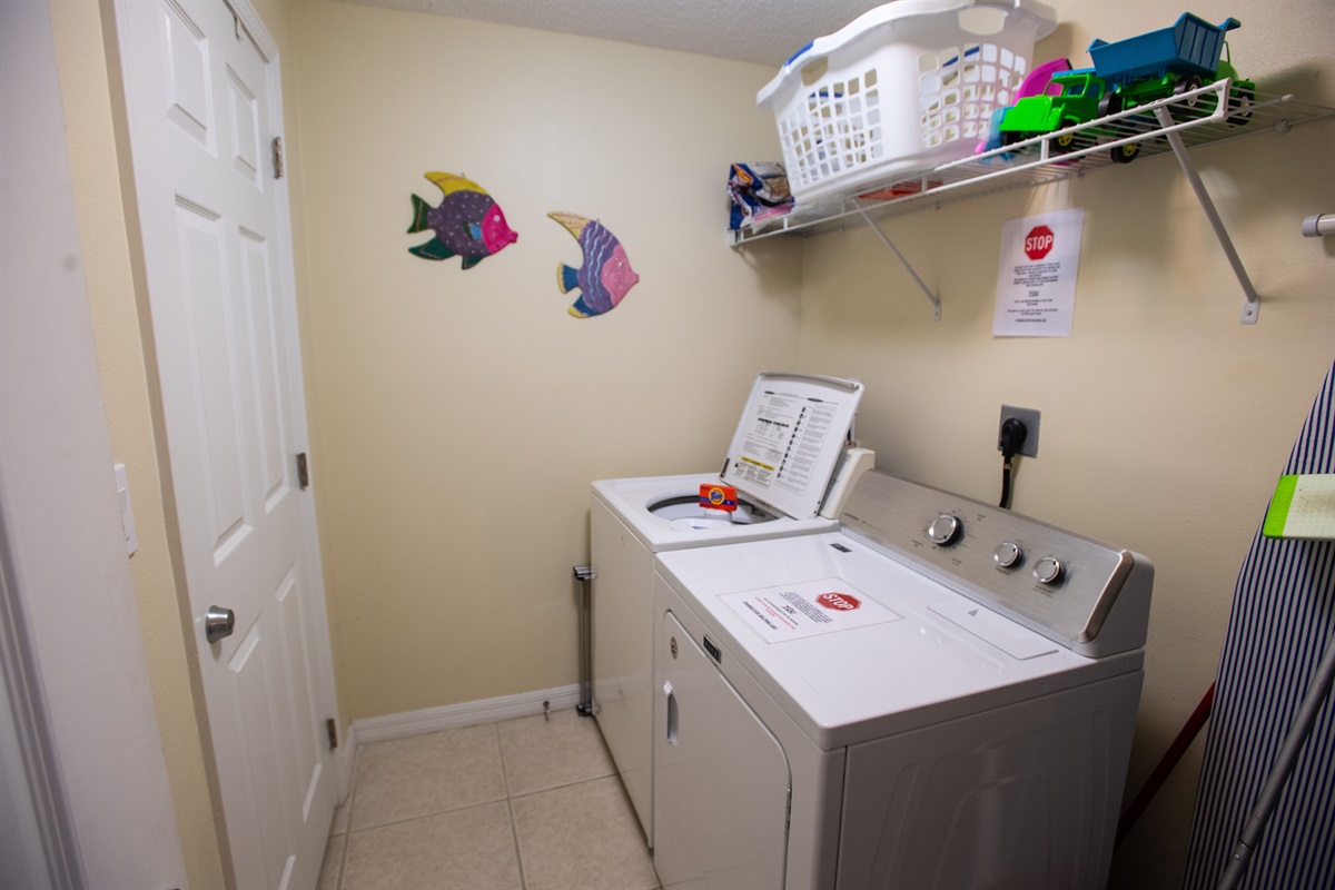 Full- sized washer & dryer units.