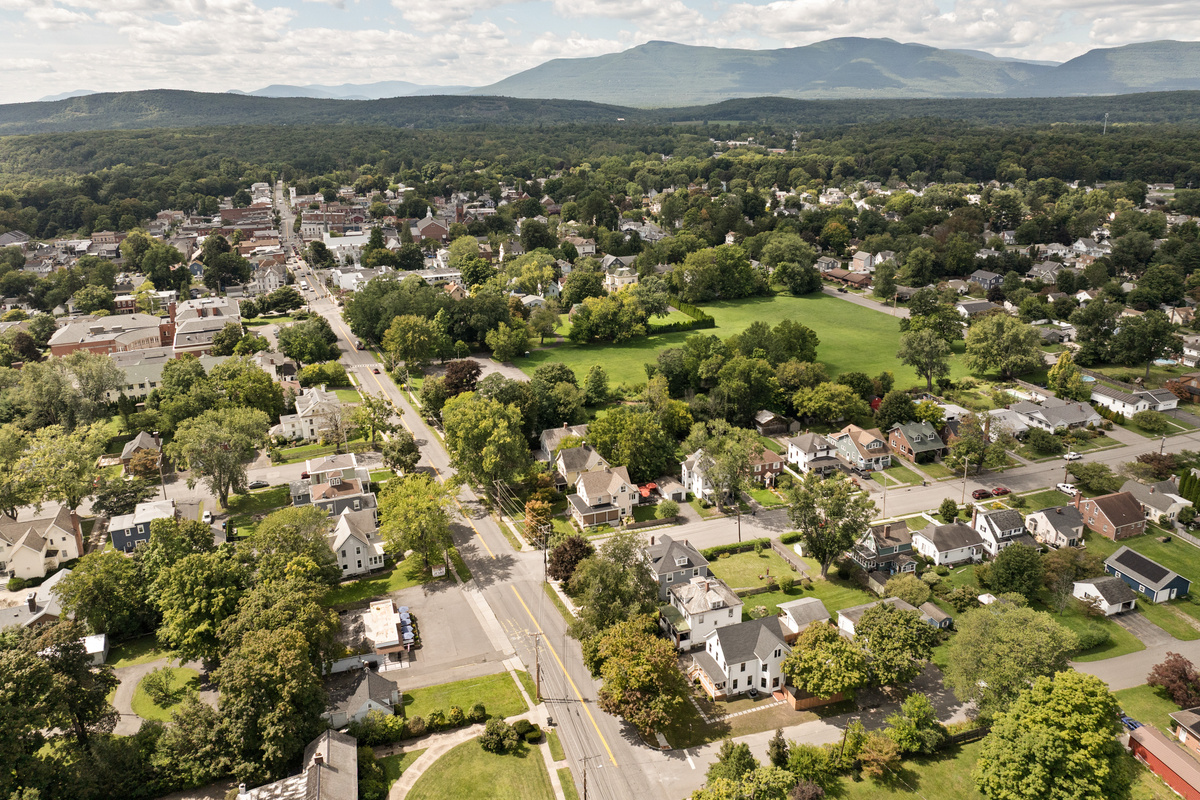 Right in the middle of everything. Hudson Heritage House puts you in Saugerties Village with the Catskill Mountains rising in the distance—walk to town, explore the Hudson Valley, or head into the mountains for the day, then come home to it all.