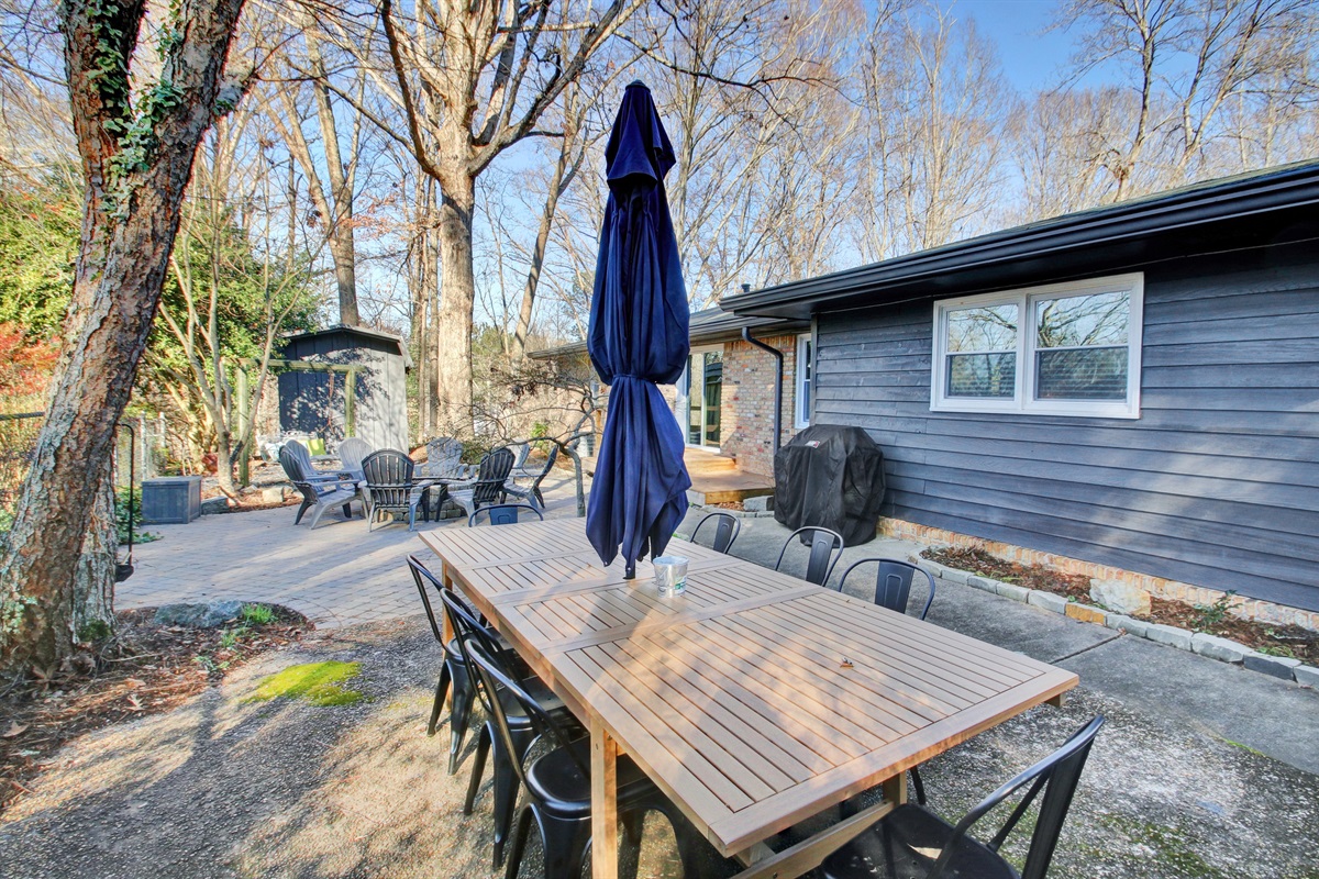 Outdoor Seating for 8