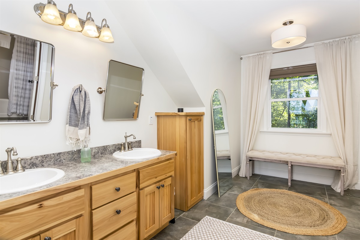 Large full bathroom- Upstairs