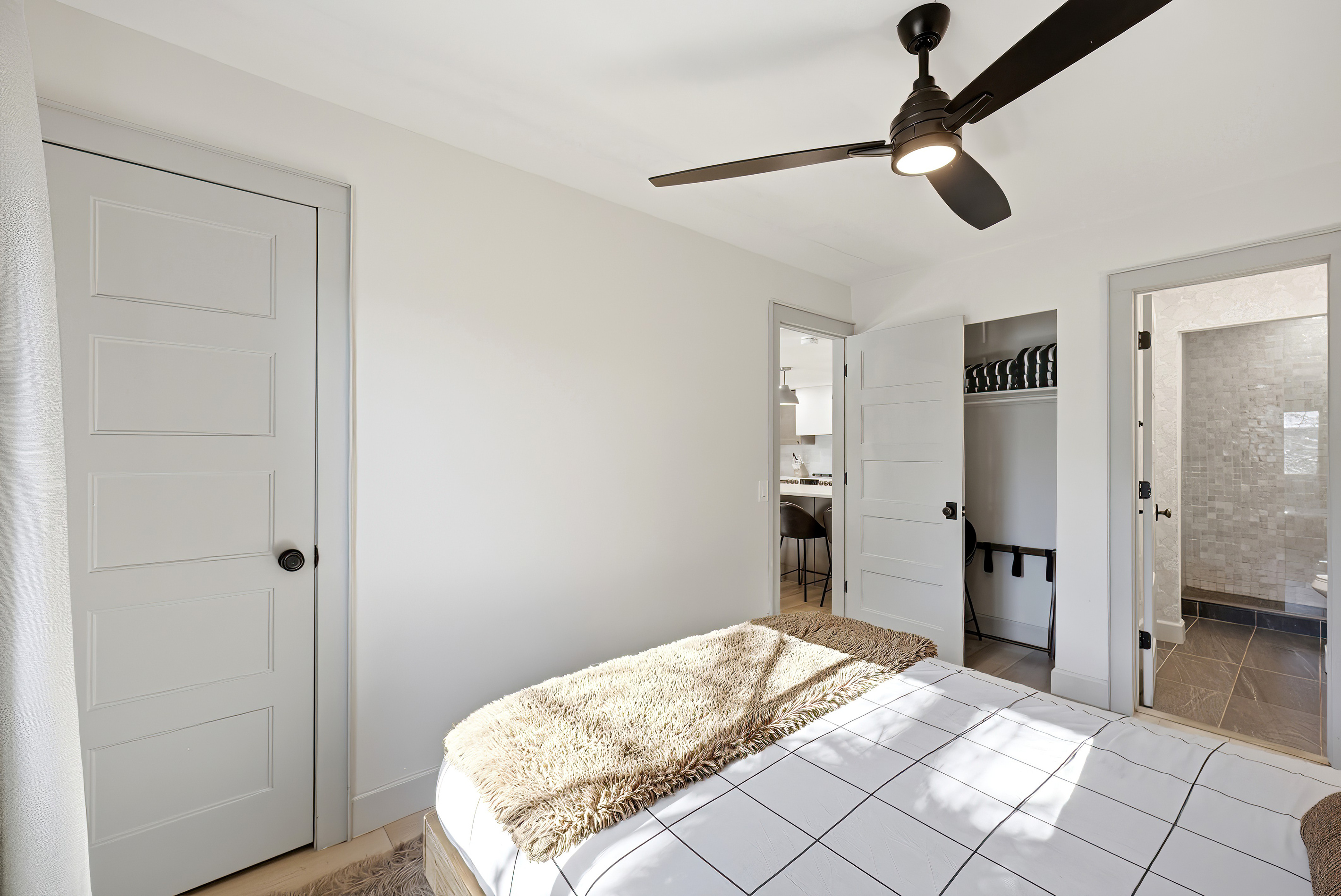 Primary Suite #2