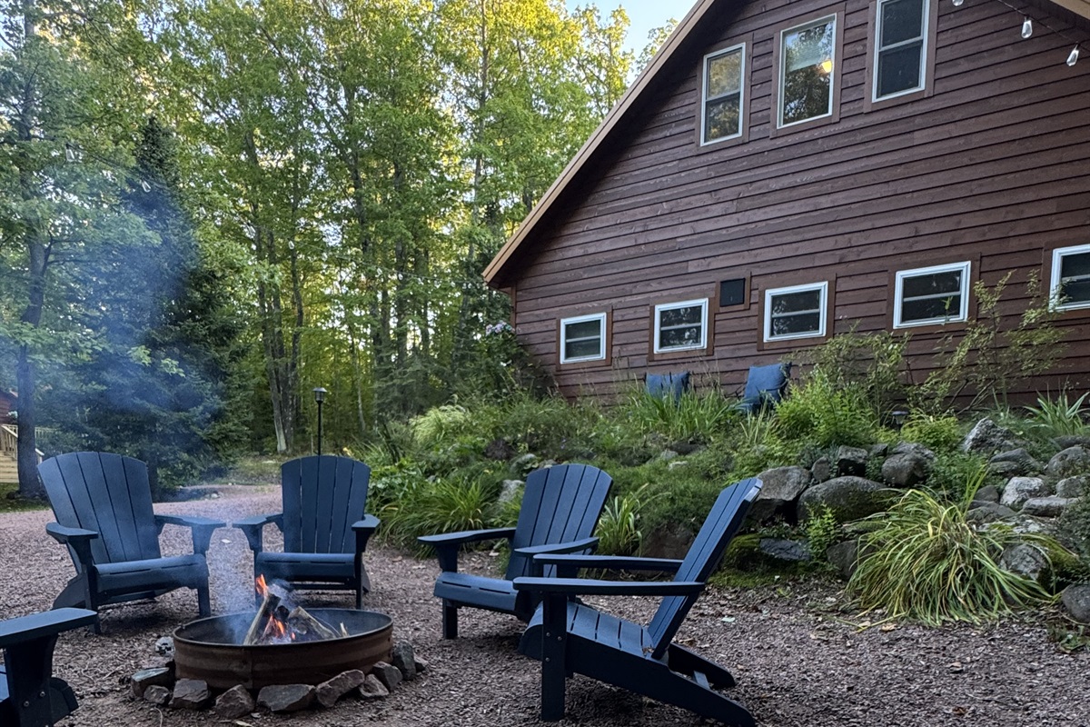 Cozy with a picnic table by the fire pit 