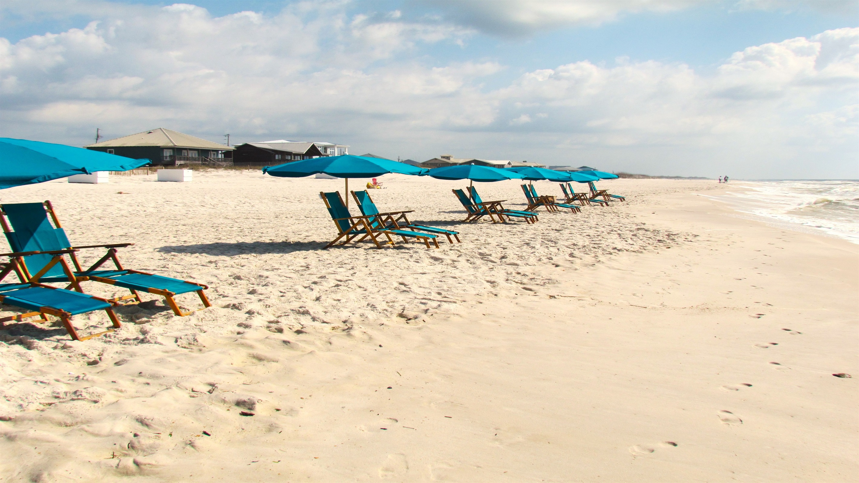 Lounge in comfort and style with Excel Beach Service. Our premium chair and umbrella rentals ensure you have the perfect setup for a relaxing day by the ocean.
