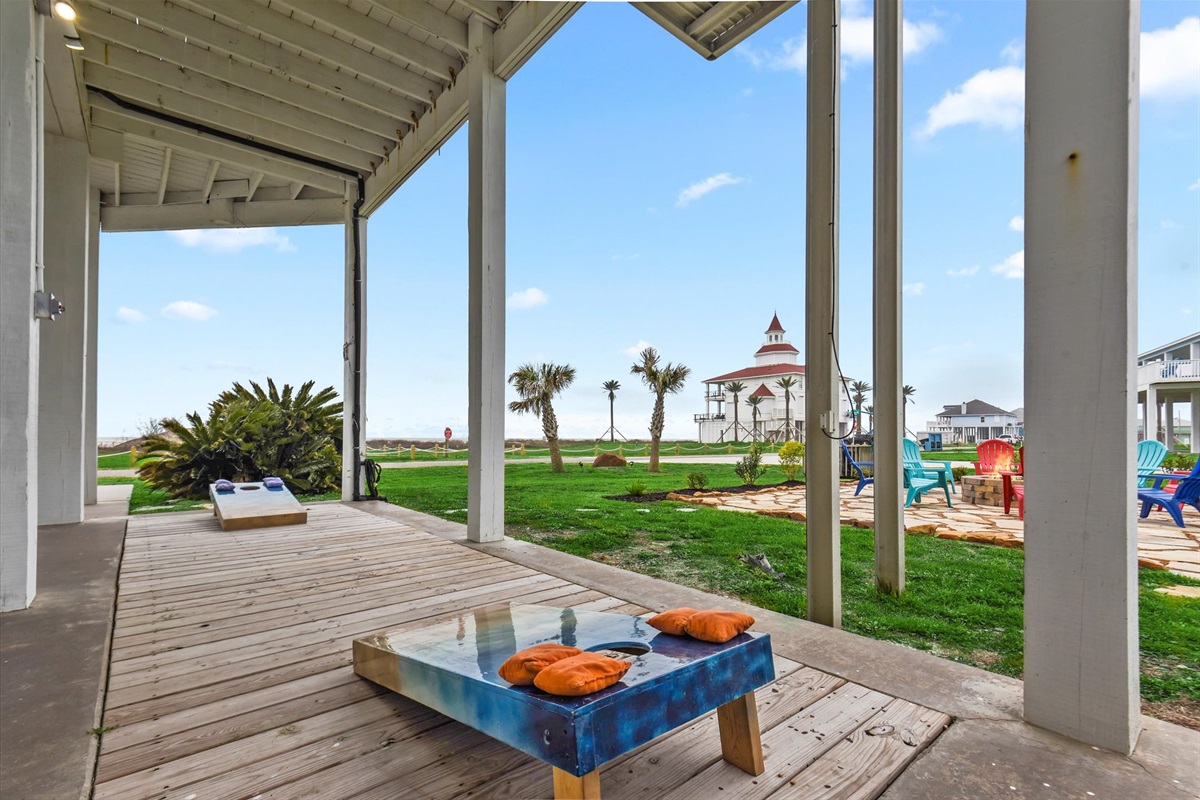 65cf8f82d5624dfe939796417ed0efe4 Large | Beachhouse | Texas | TX | Vacation Homes | Galveston | Crystal Beach | Kokomo | Breezy Days | Beachfront Elegance | Sunrise Serenity | Southern Sands Property Management, LLC