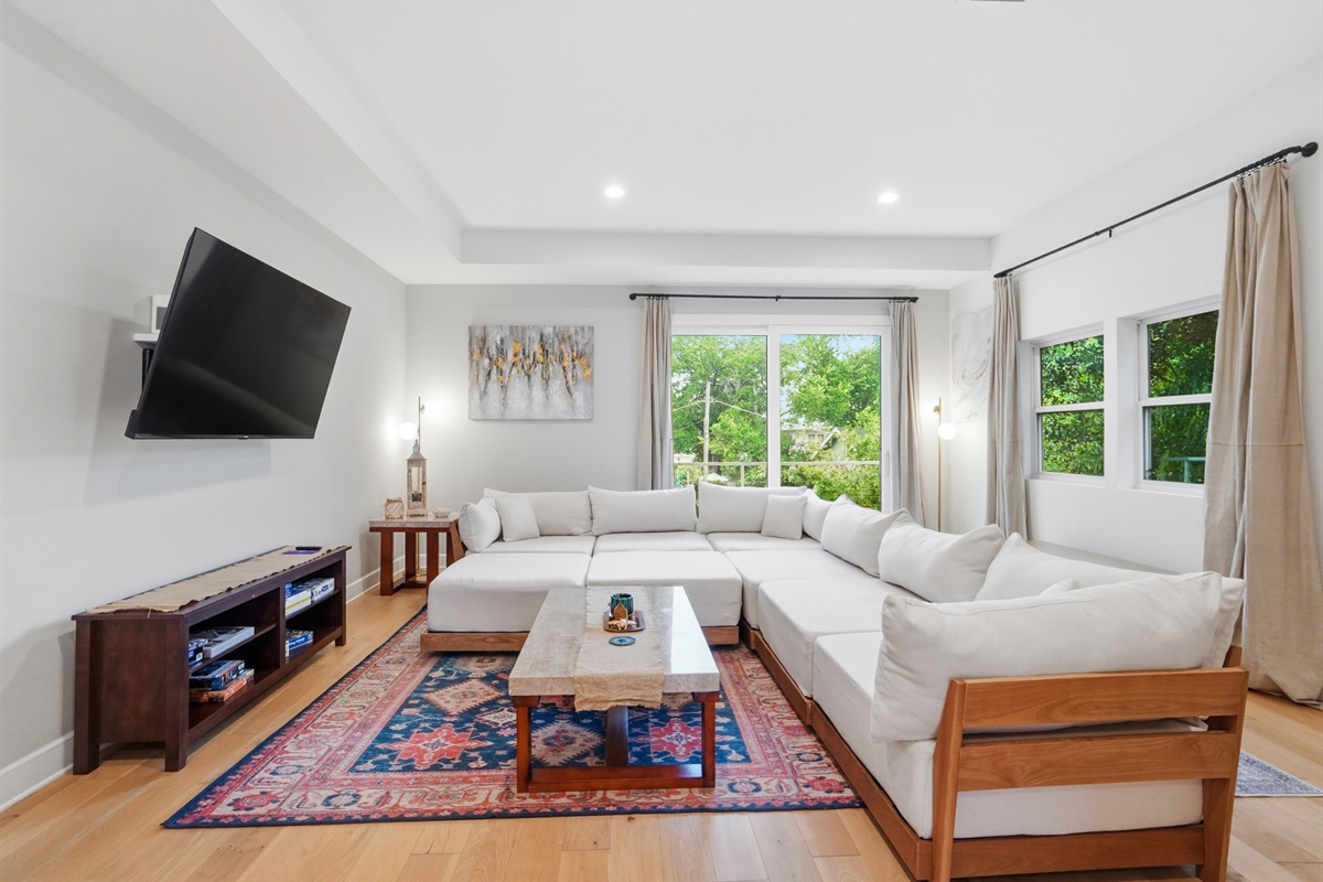 Large living room with enough space to lounge