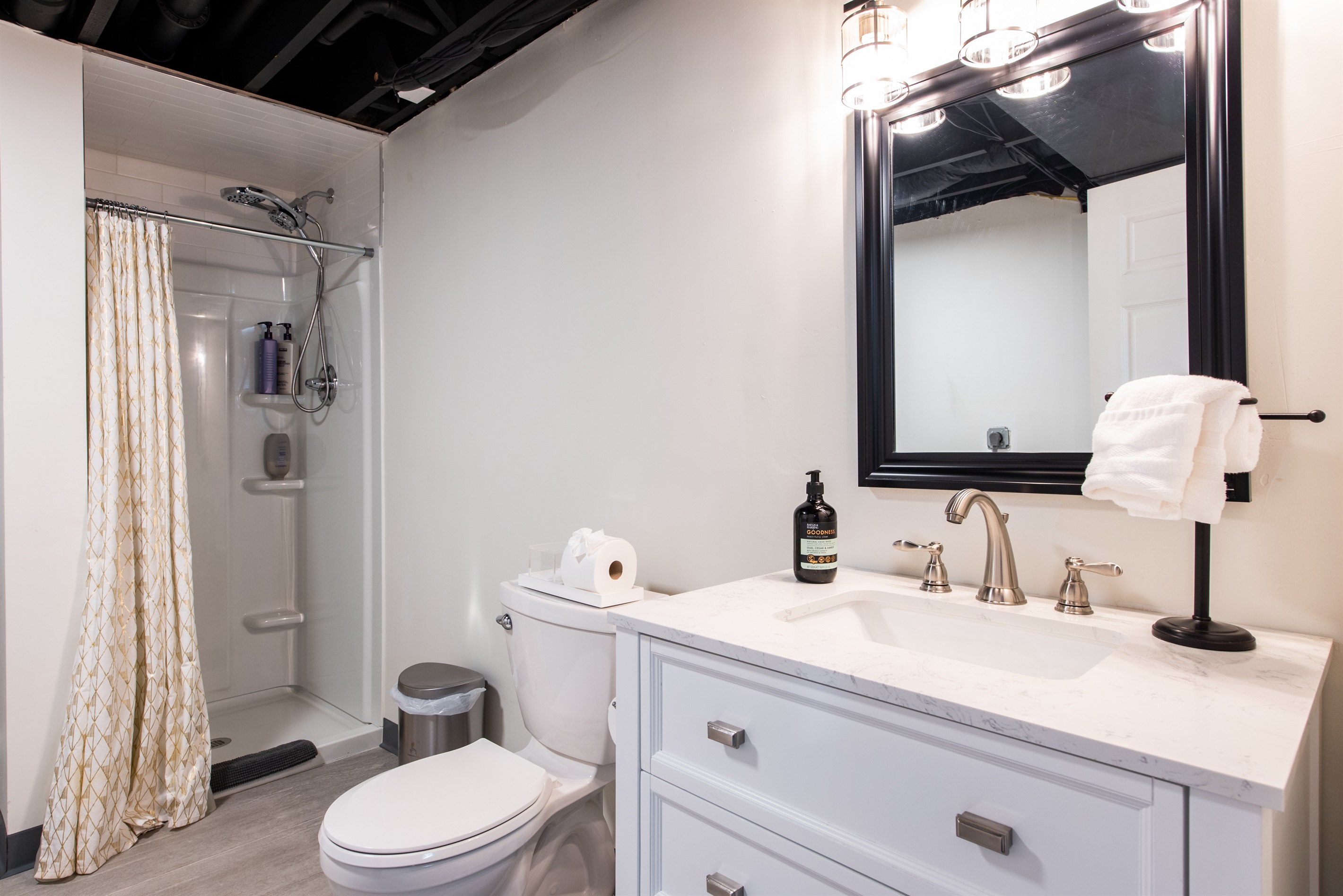Bathroom #5 *Fully Renovated Bathroom/Laundry Room