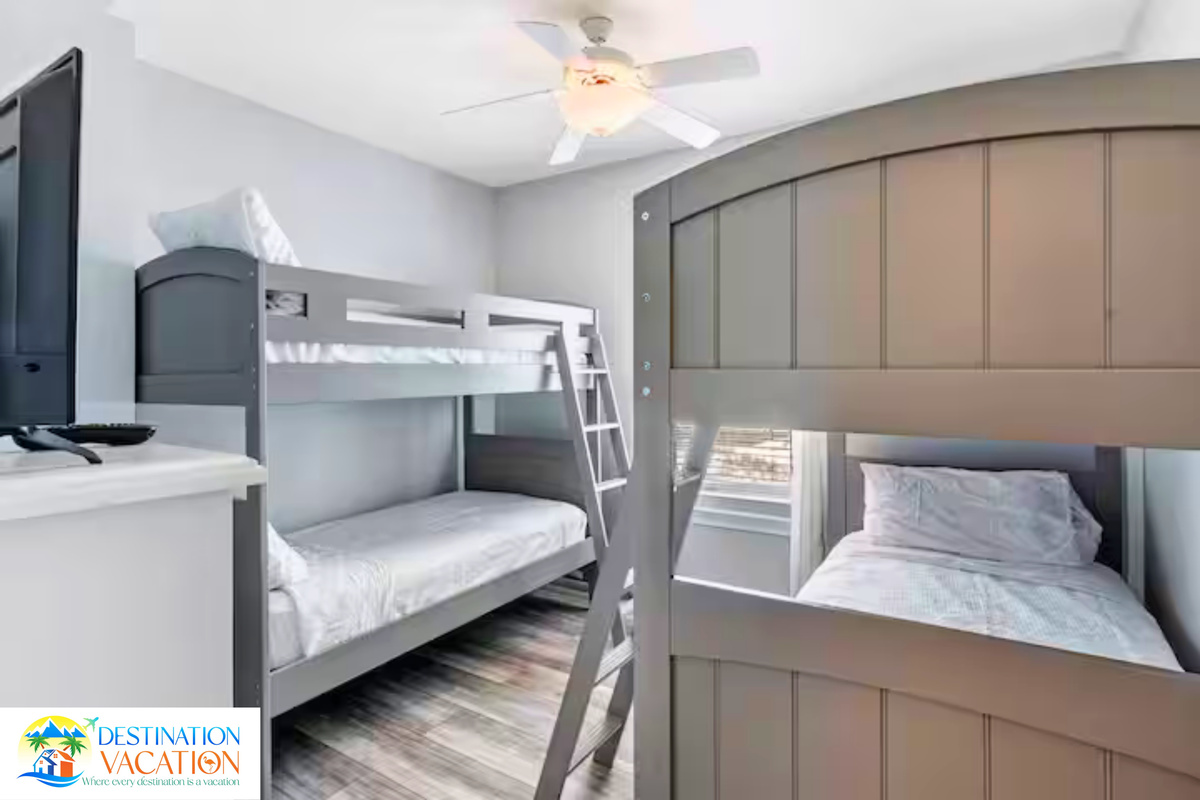Family-friendly bunk spaces ready for beach adventures.