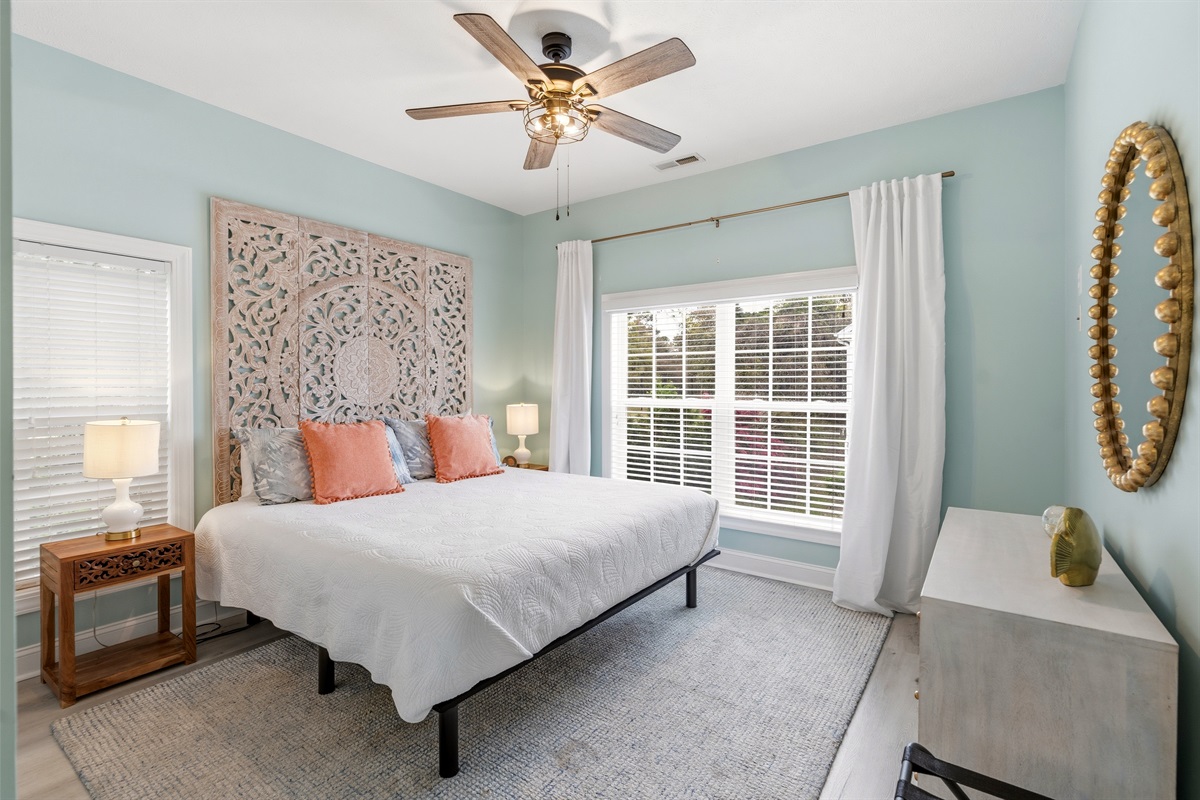 Spacious 2nd Bedroom with King bed