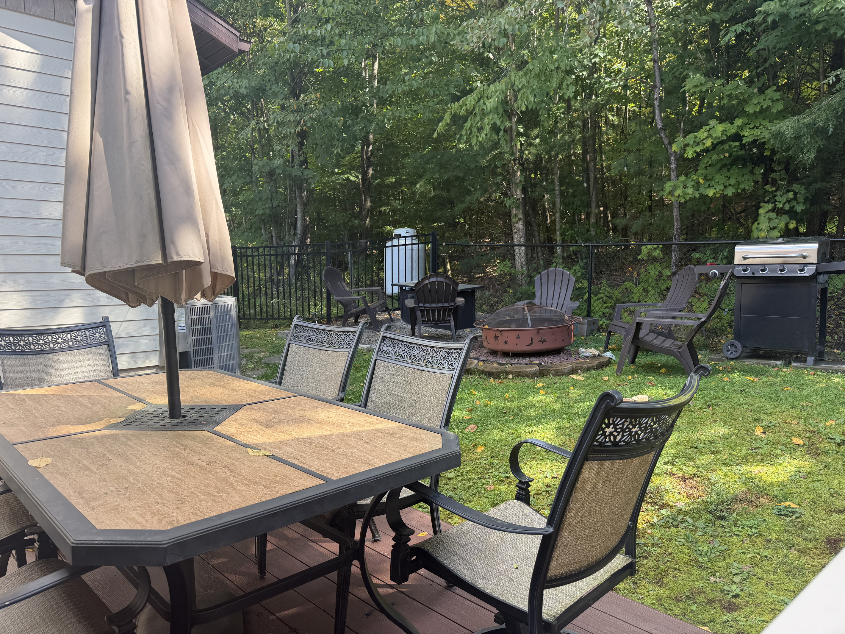 Outdoor dining, grill, gas fire table and fire pit