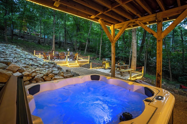 Brand new 7 person hot tub
