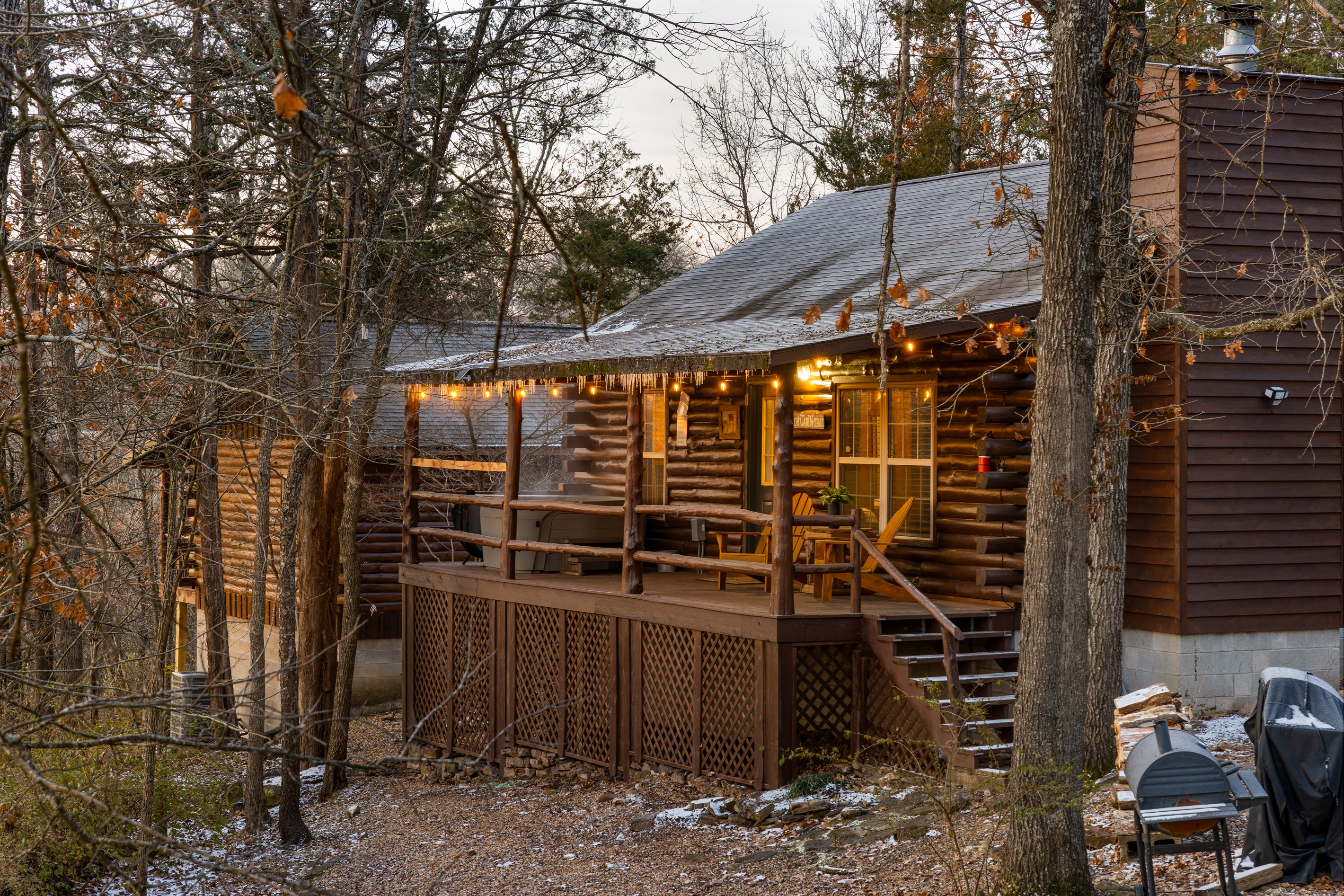 Luxurious deck, unforgettable views, and pure romantic vibes