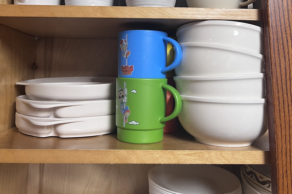 Kid's plates, bowls and cups