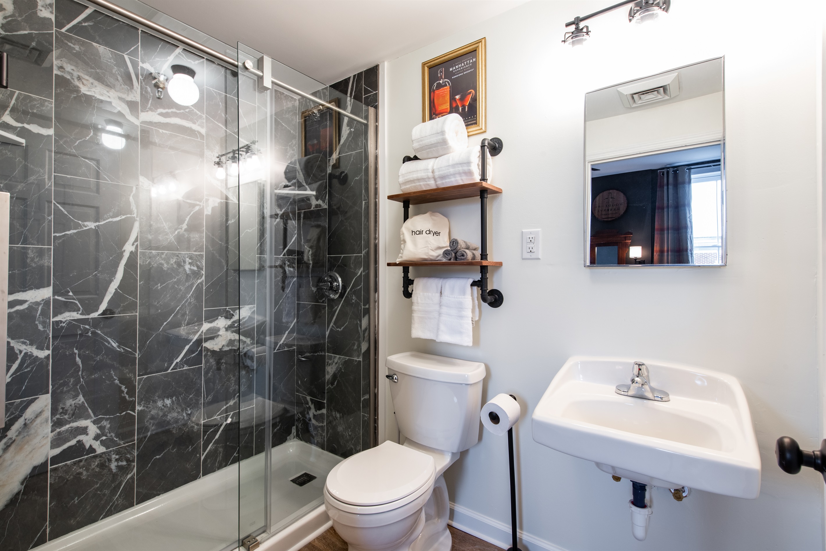 Woodford Reserve Ensuite Full Bathroom
