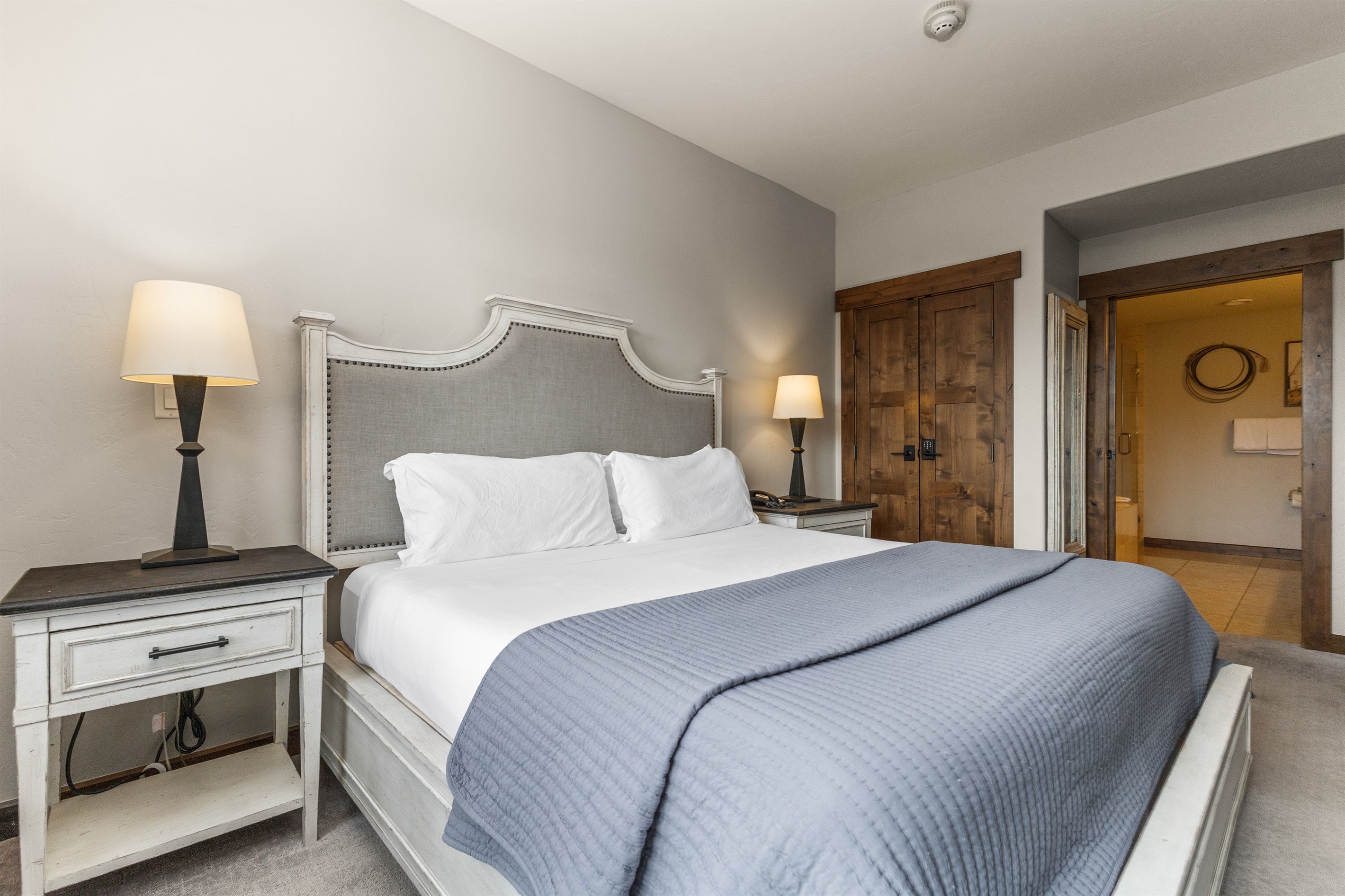 Ensuite Bedroom 1 | KingBed