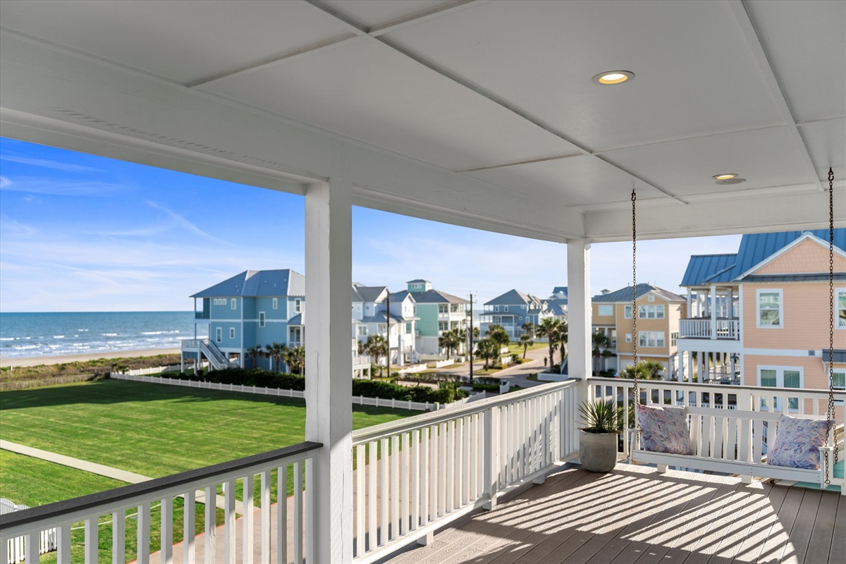 663992101dfc42638290909d28d1a39a Large | Beachhouse | Texas | TX | Vacation Homes | Galveston | Crystal Beach | Kokomo | Breezy Days | Beachfront Elegance | Sunrise Serenity | Southern Sands Property Management, LLC