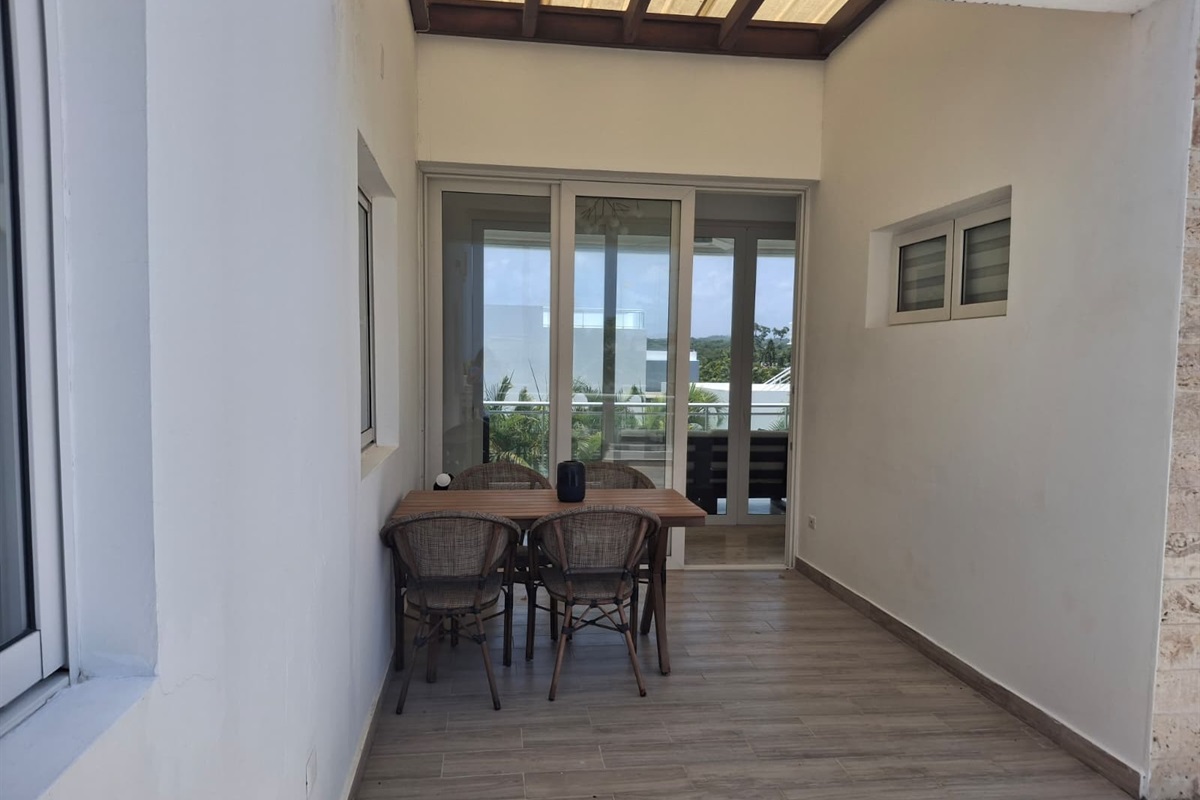 Second floor front balcony