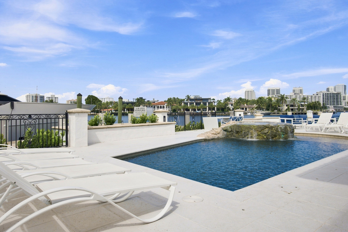 Resort-Style Pool & Spa Overlooking the Intracoastal